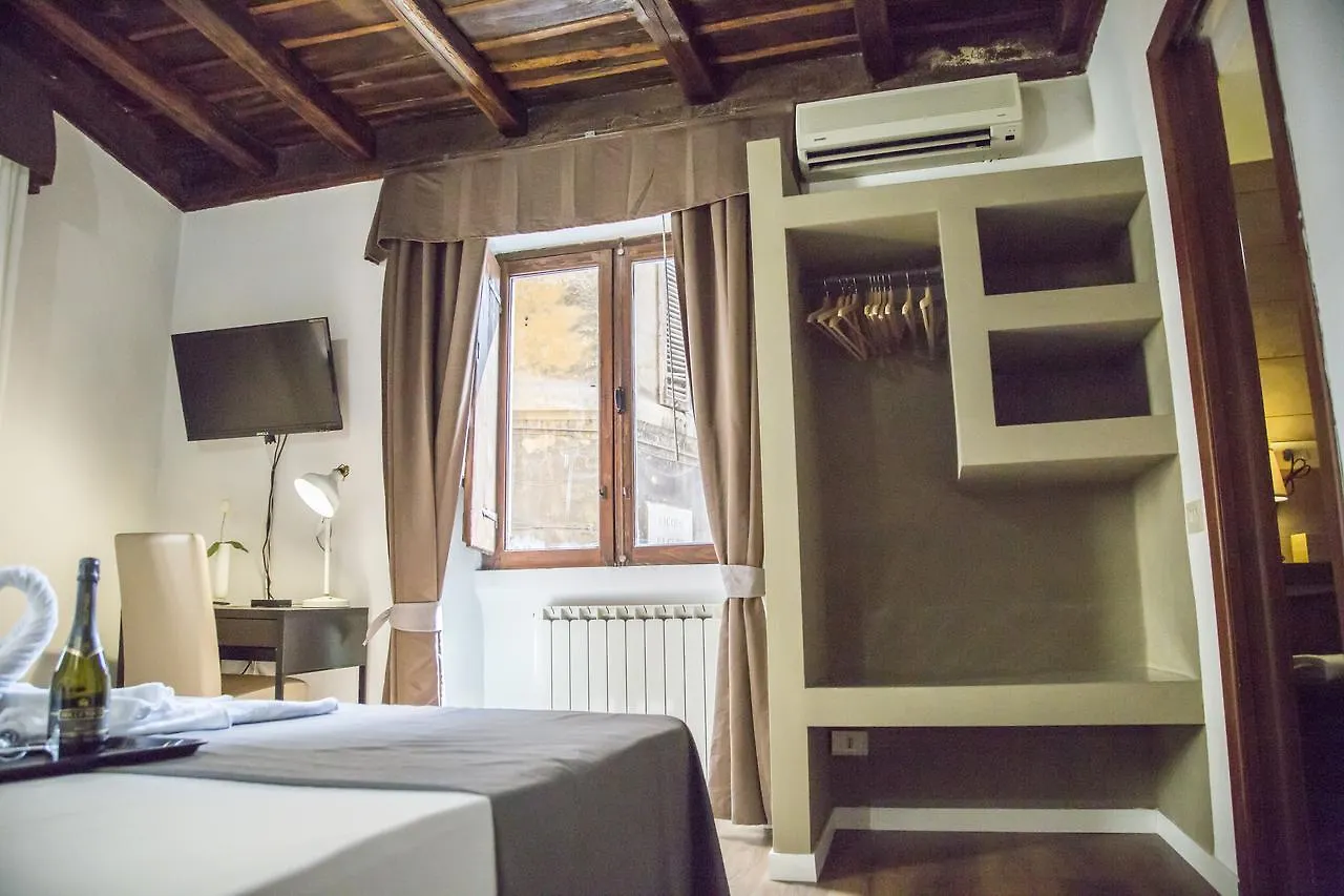 Do-Do Navona Suites Rome 3*,  Italy